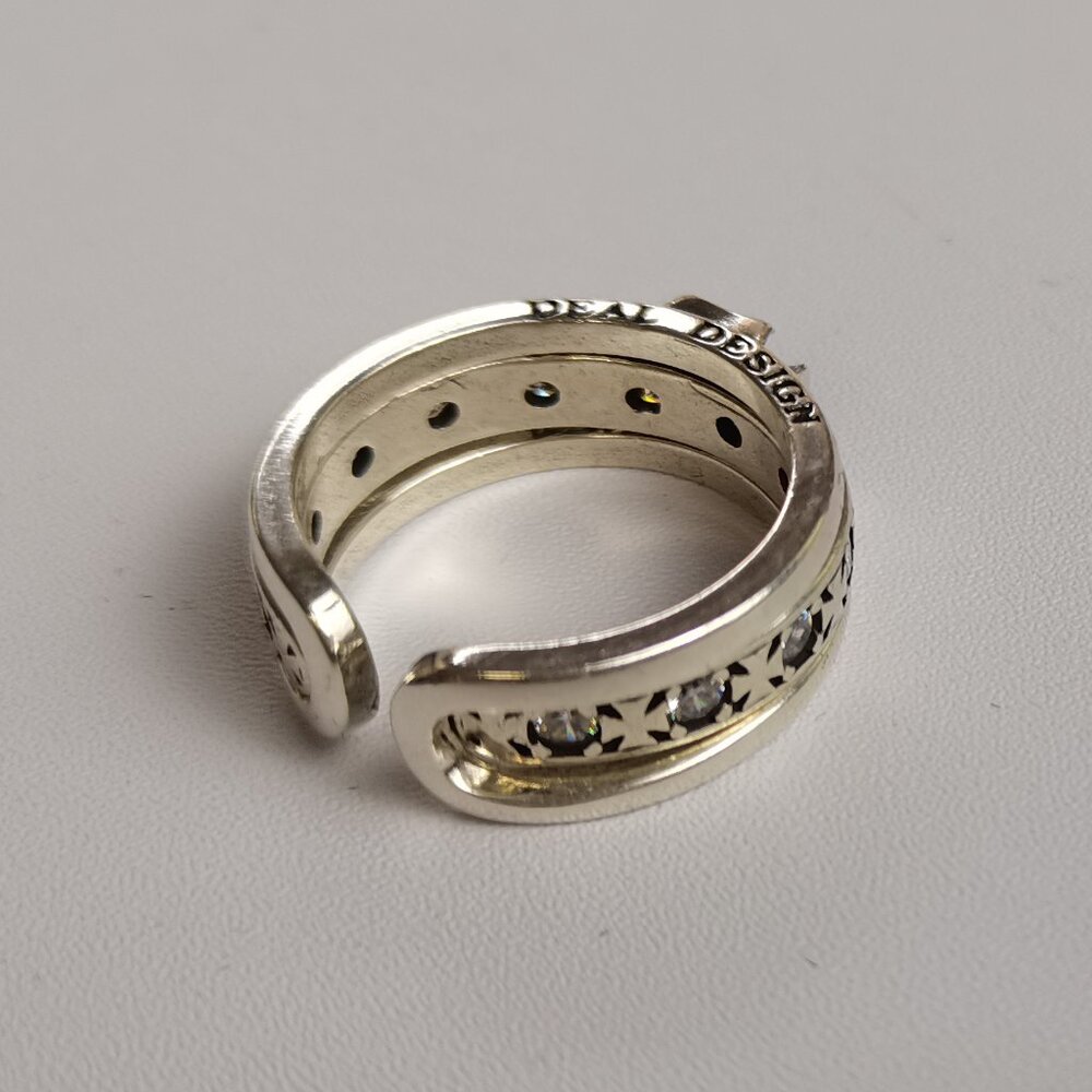 Almost new ladies vintage alloy ring - Picture 3 of 5